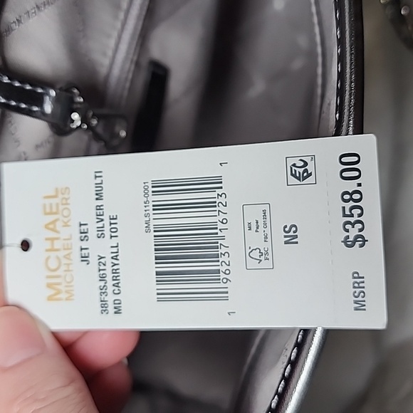 Michael Kors Jet Set Medium Carryall Tote Bag Silver Multi NWT - Picture 7 of 13